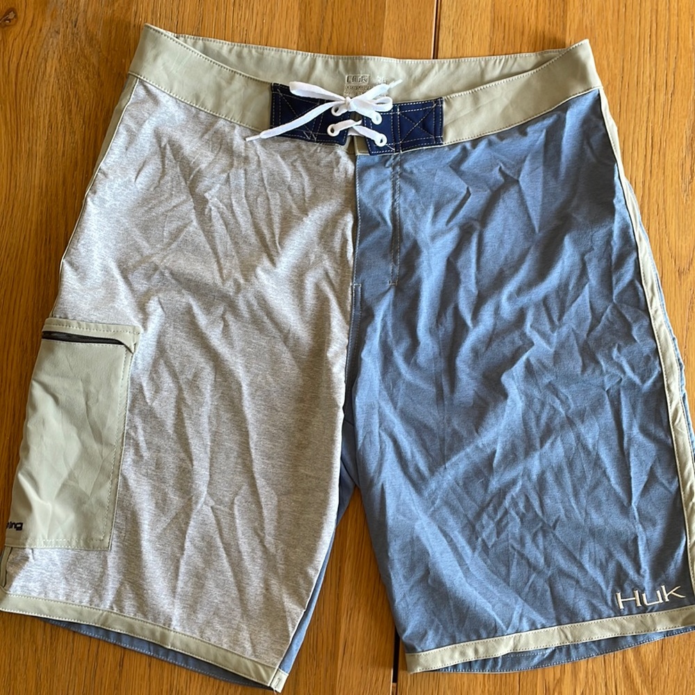 HUK Quick Drying Shorts 36
